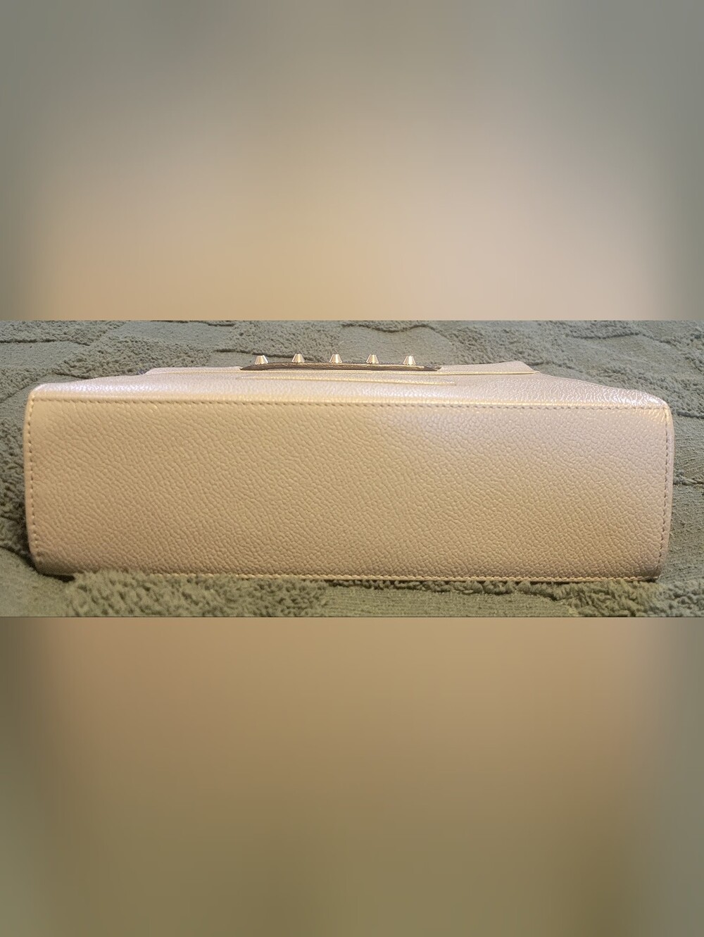 MIN & MON VALI GRAY STUD TIGER CROSSBODY - Picture 3 of 6